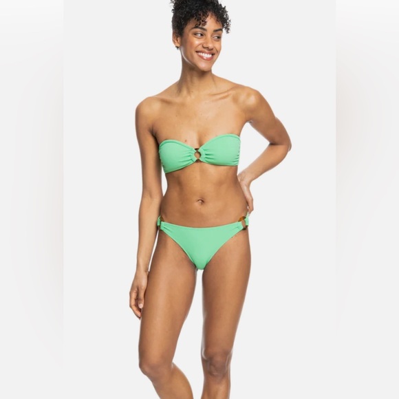 Roxy Abisinthe green bikini - Picture 1 of 6